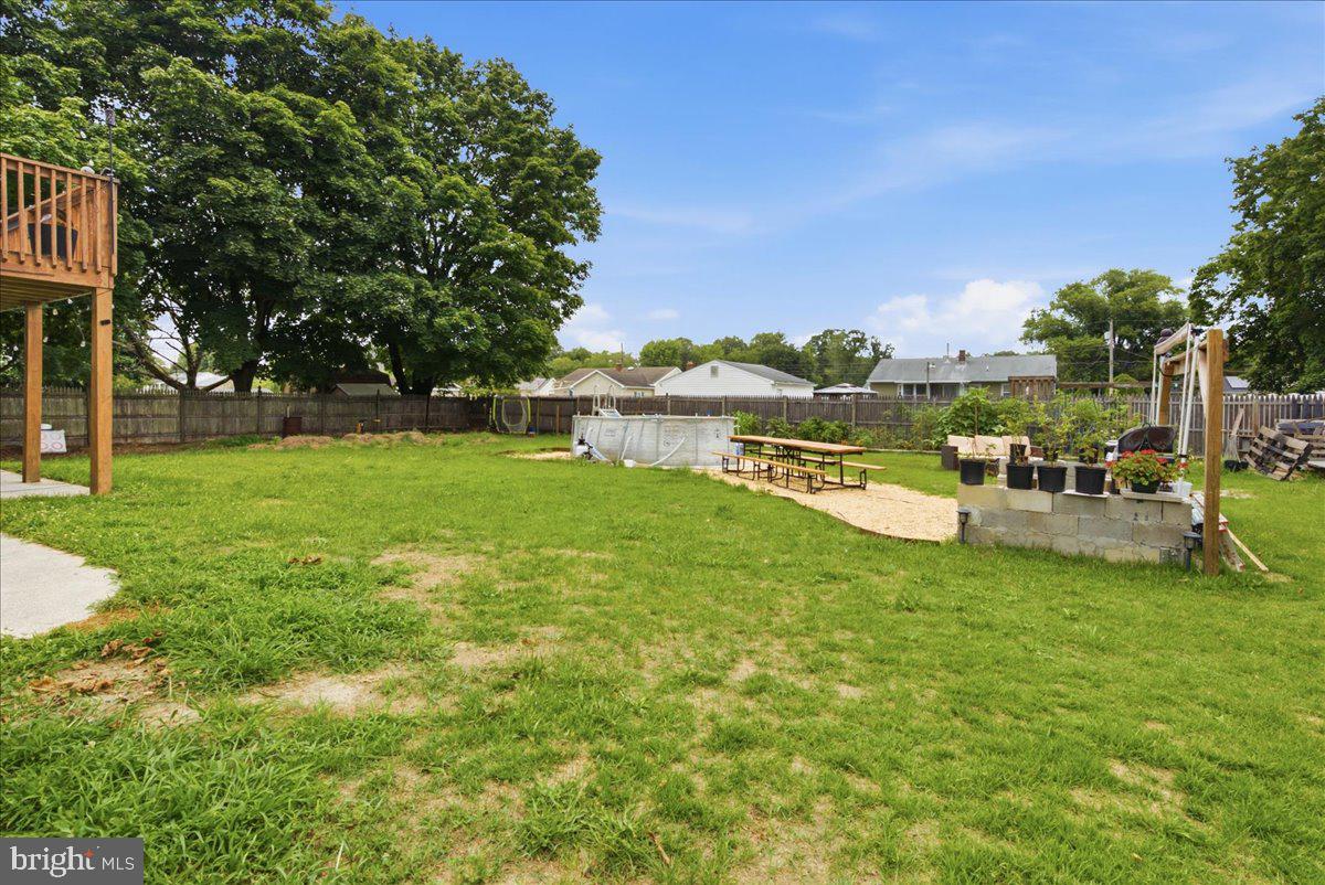 114 Catherine Ave Property Photo 27