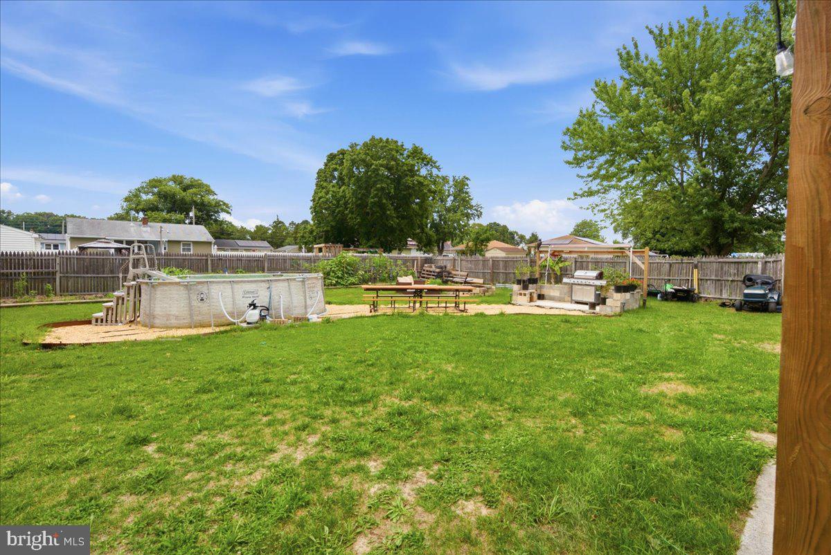 114 Catherine Ave Property Photo 28