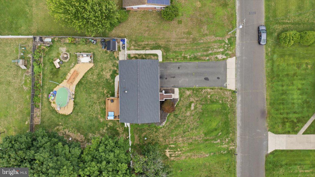 114 Catherine Ave Property Photo 29