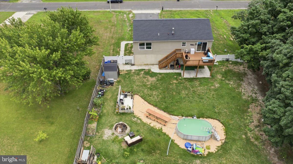 114 Catherine Ave Property Photo 31