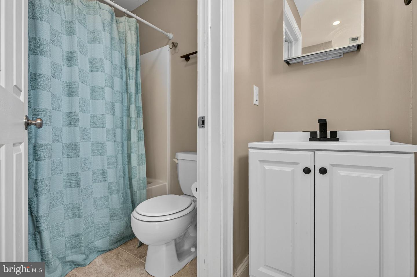 118 Morris Ave Property Photo 38