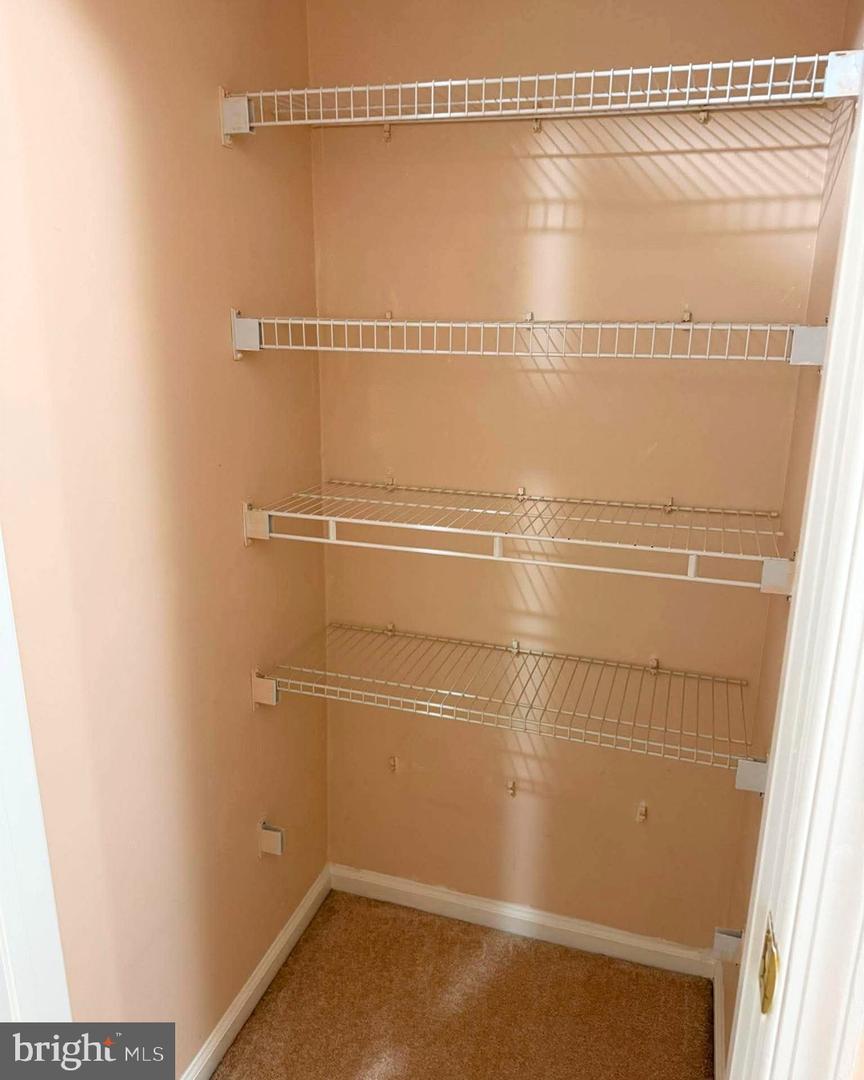 419 S Yam Ave Property Photo 9