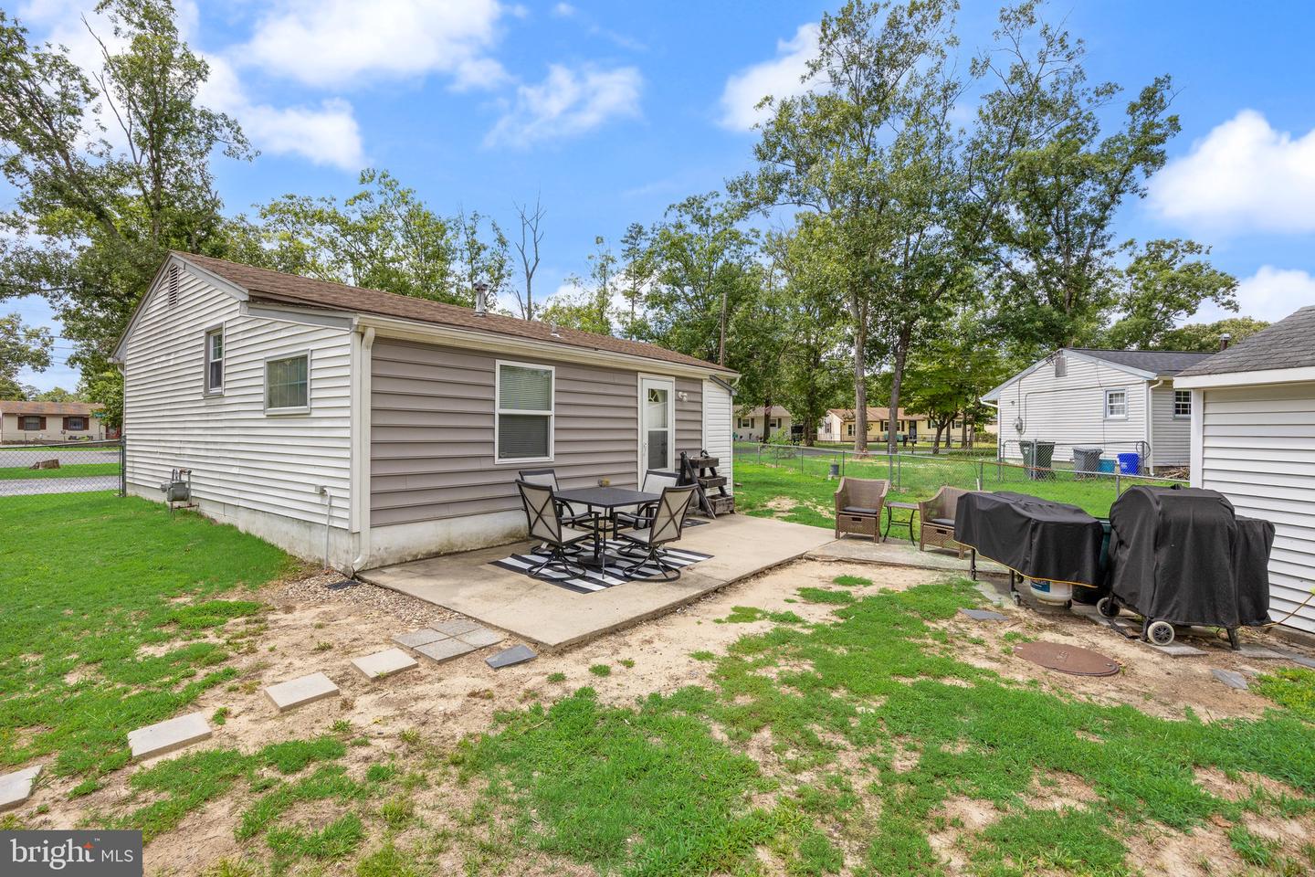 112 E Colton Ln Property Photo 21