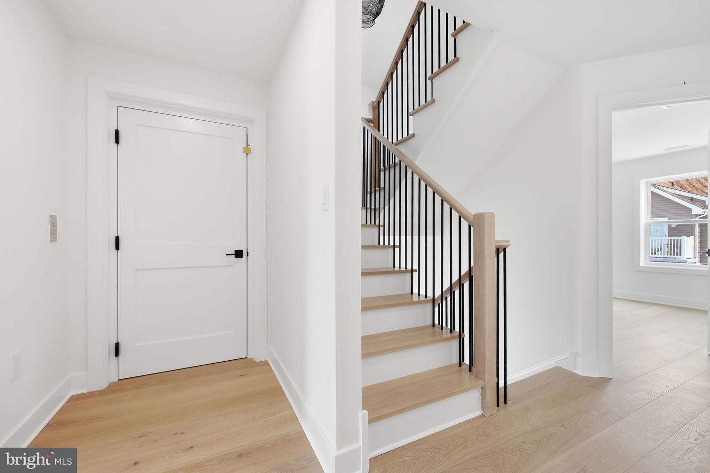 NJAC2025932 Property Photo 25