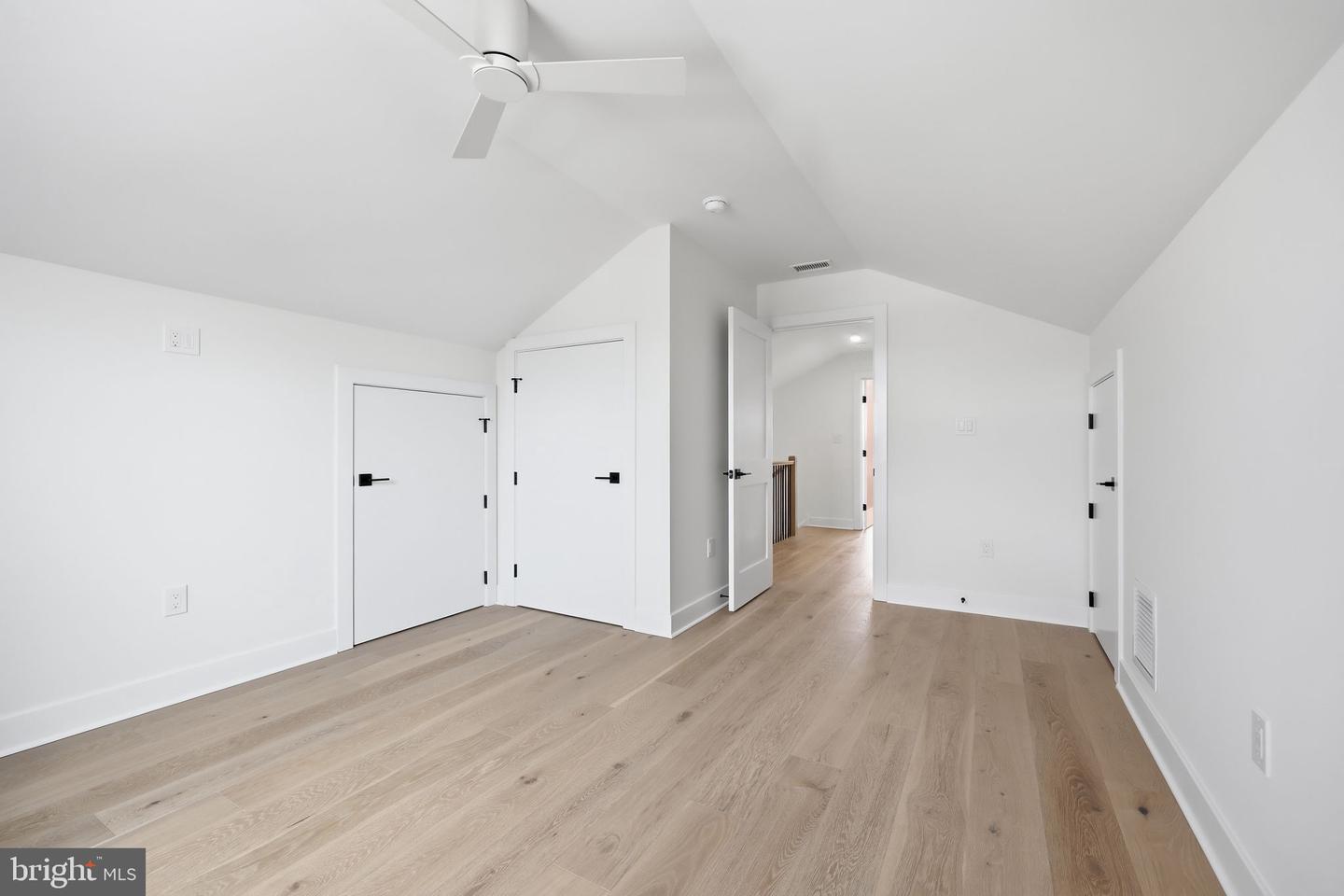NJAC2025932 Property Photo 47