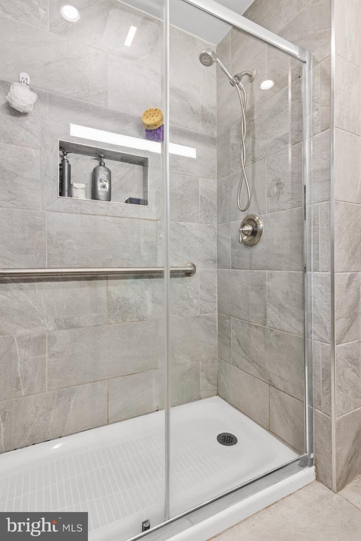650 Tuckahoe Rd Property Photo 29