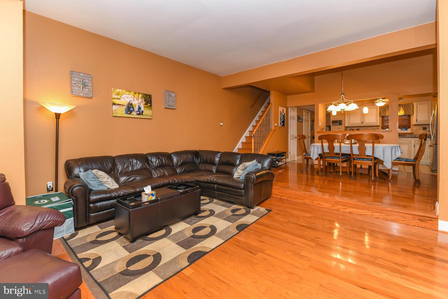 54 Harbor Dr Property Photo 3