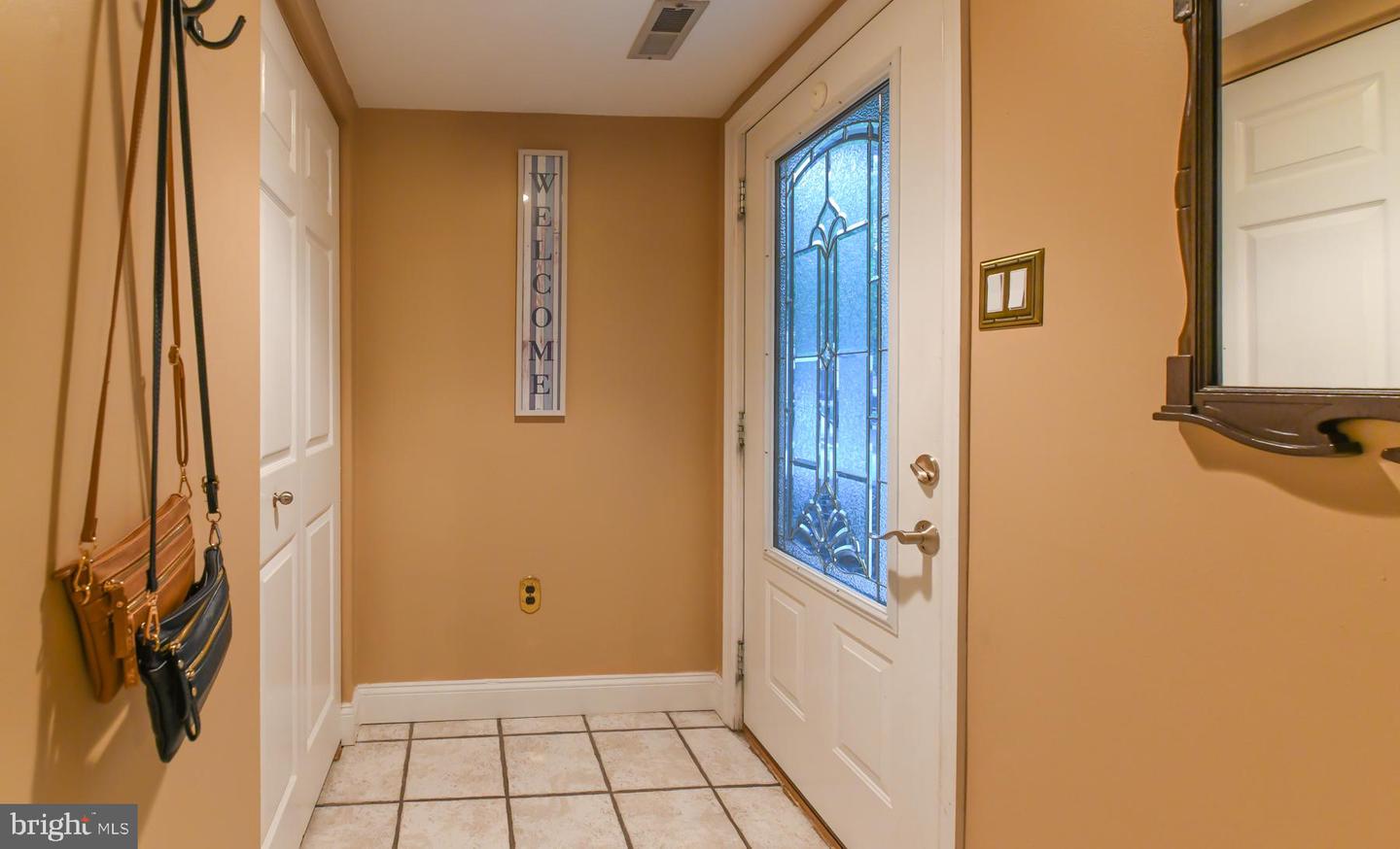 54 Harbor Dr Property Photo 13