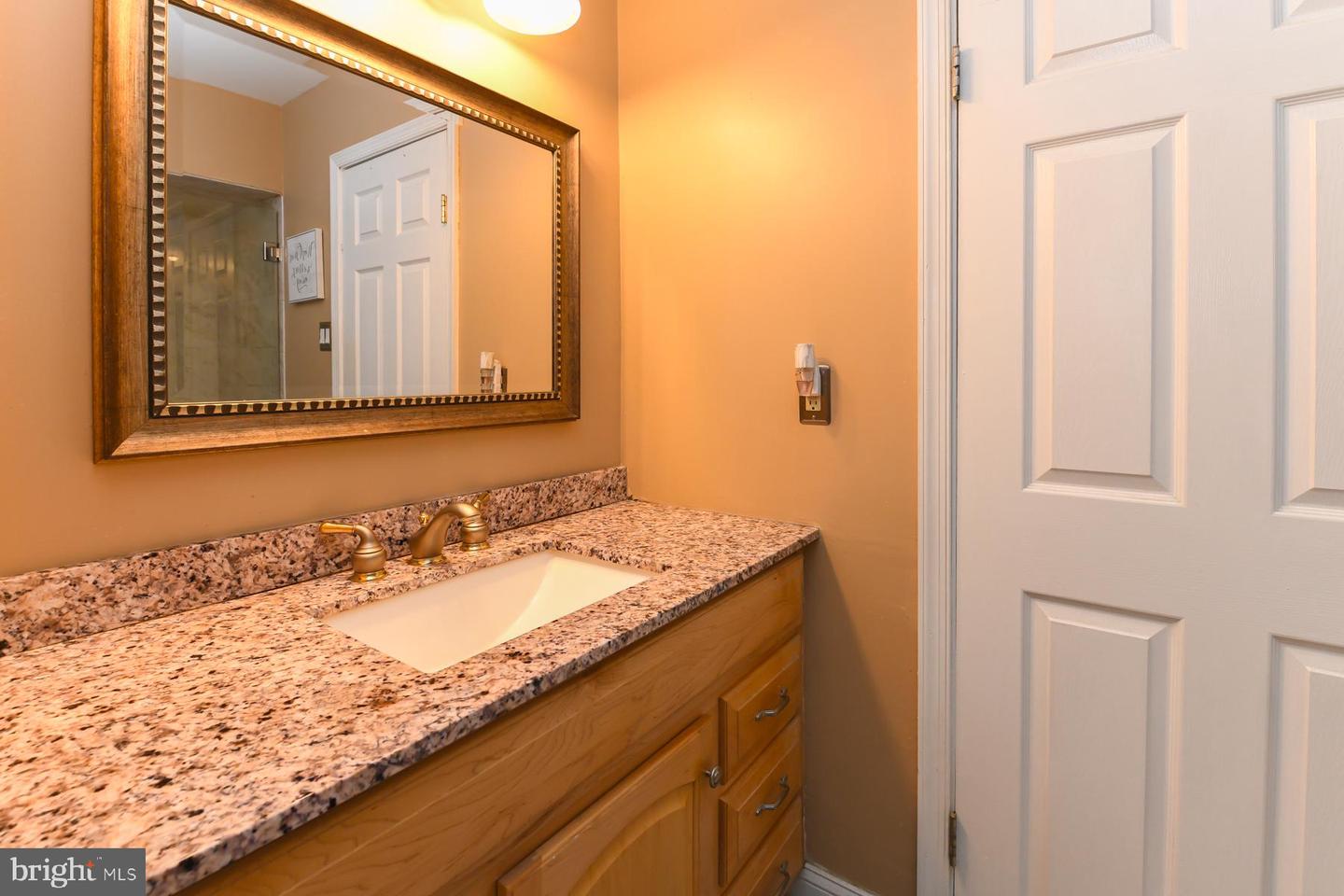 54 Harbor Dr Property Photo 18