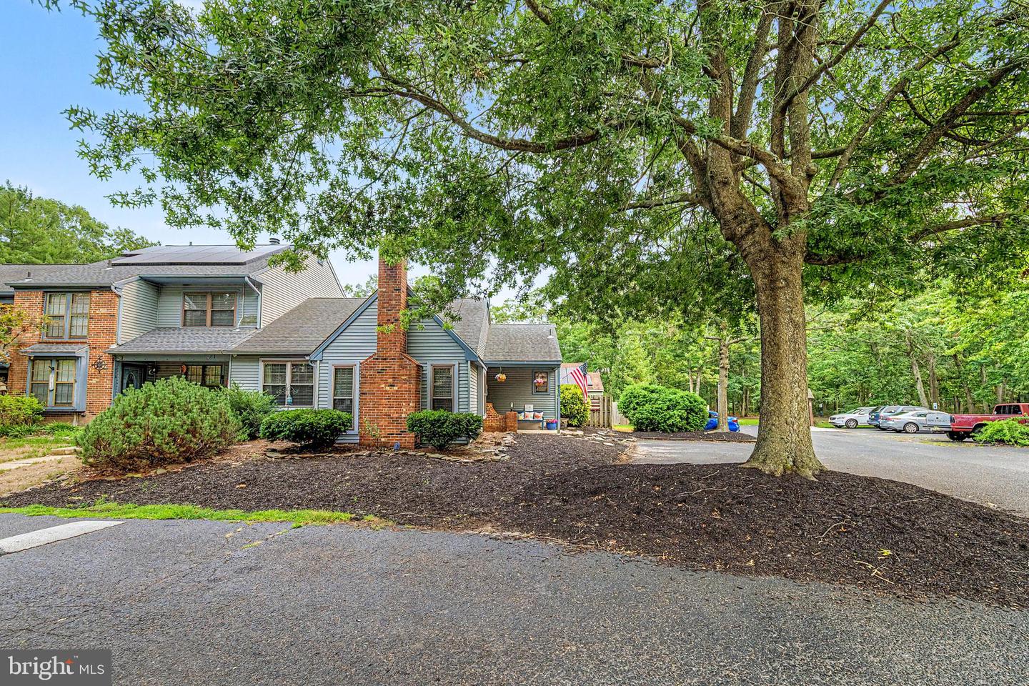 711 E Cooper Ferry Ct Property Photo 1