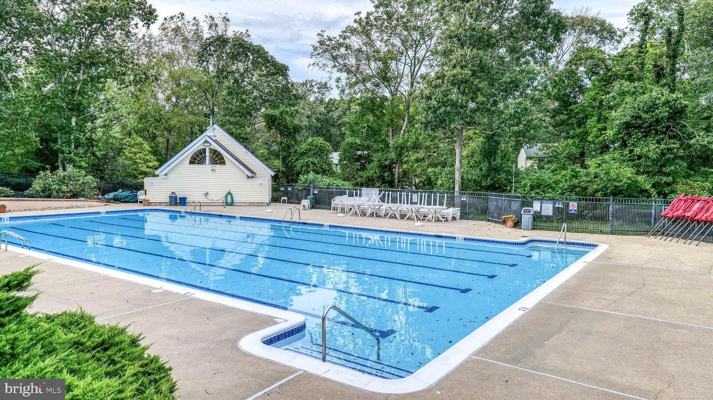 711 E Cooper Ferry Ct Property Photo 6