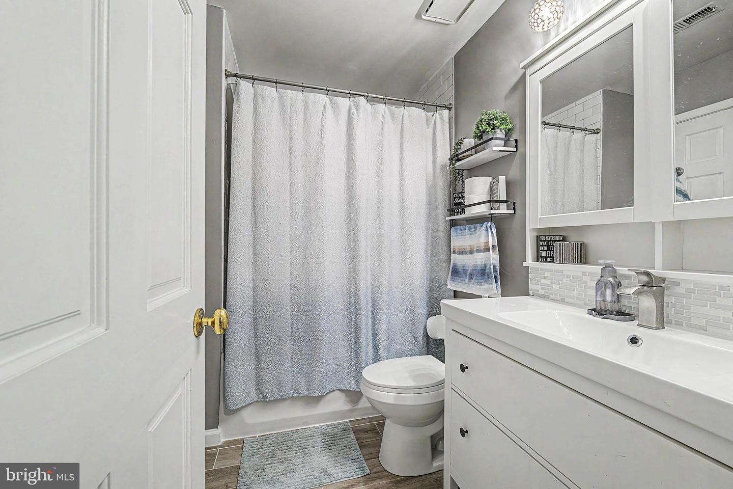 711 E Cooper Ferry Ct Property Photo 19