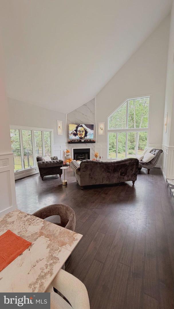 209 Shady Knoll Ln Property Photo 17