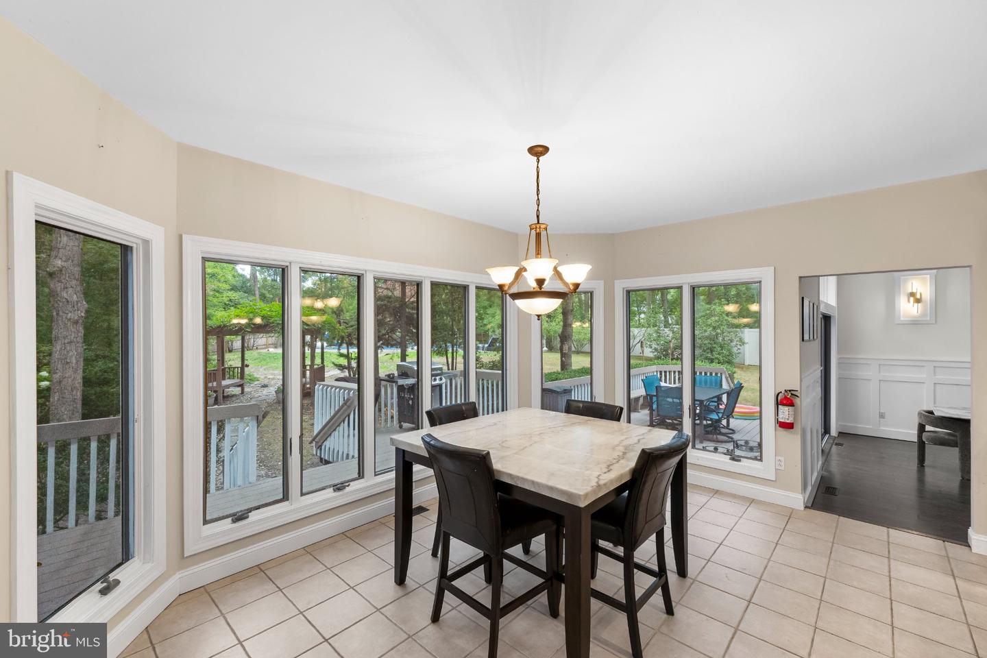 209 Shady Knoll Ln Property Photo 18