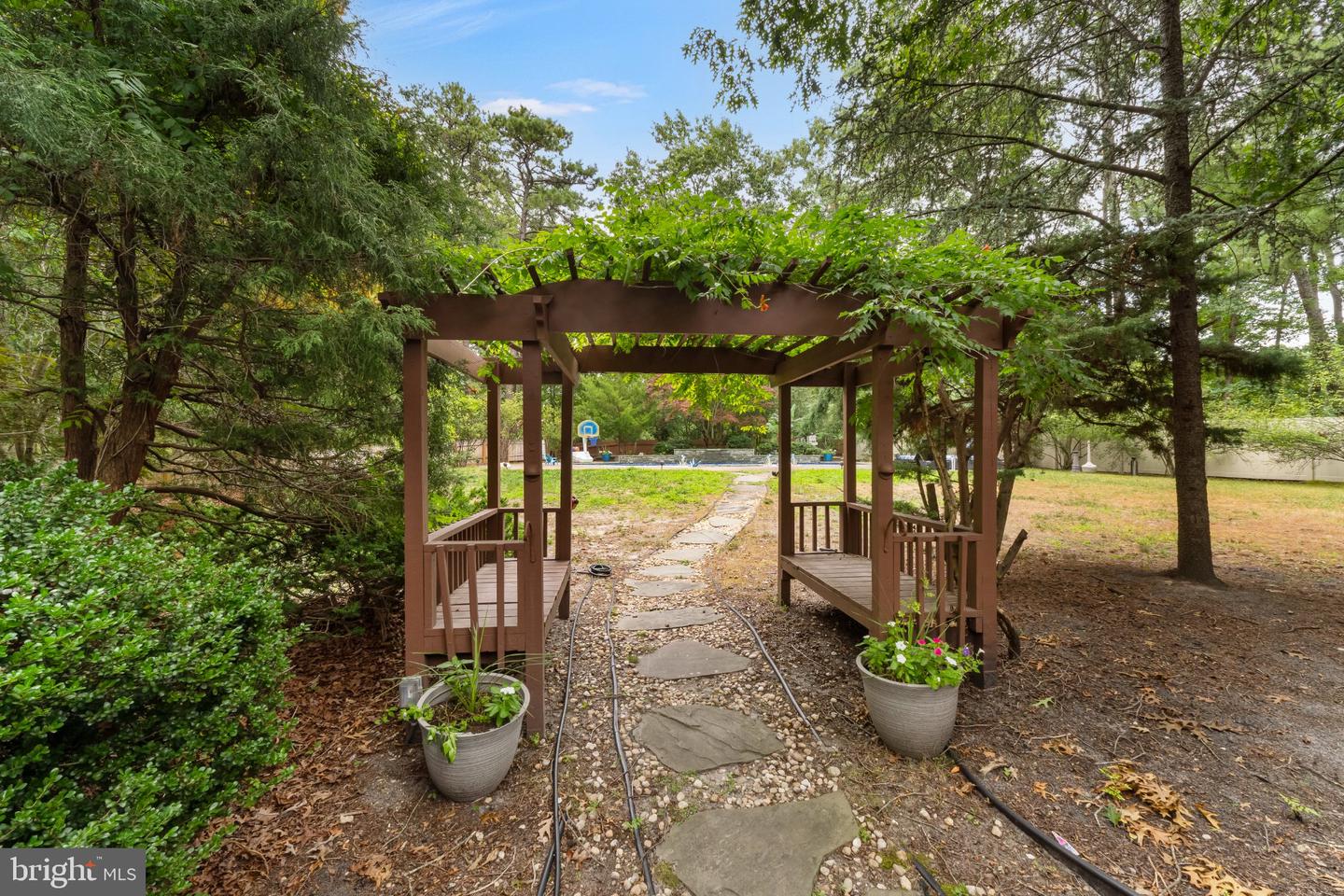 209 Shady Knoll Ln Property Photo 38