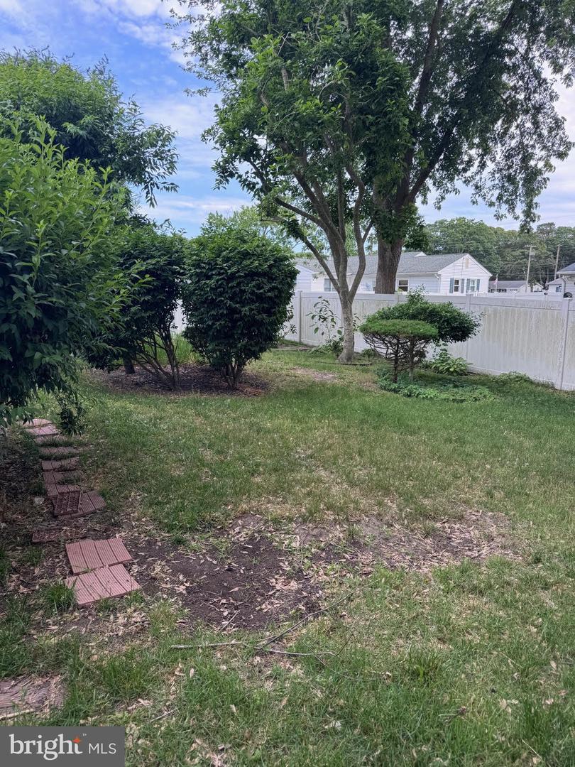 14 Colwick Dr Property Photo 4