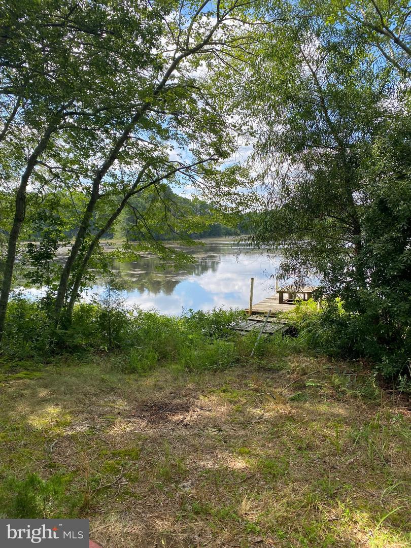 234 Riverside Dr Property Photo 19