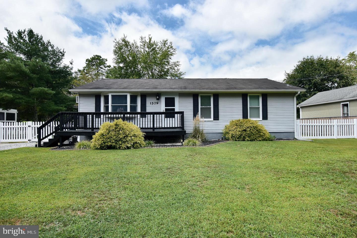 1579 PINEHURST DR