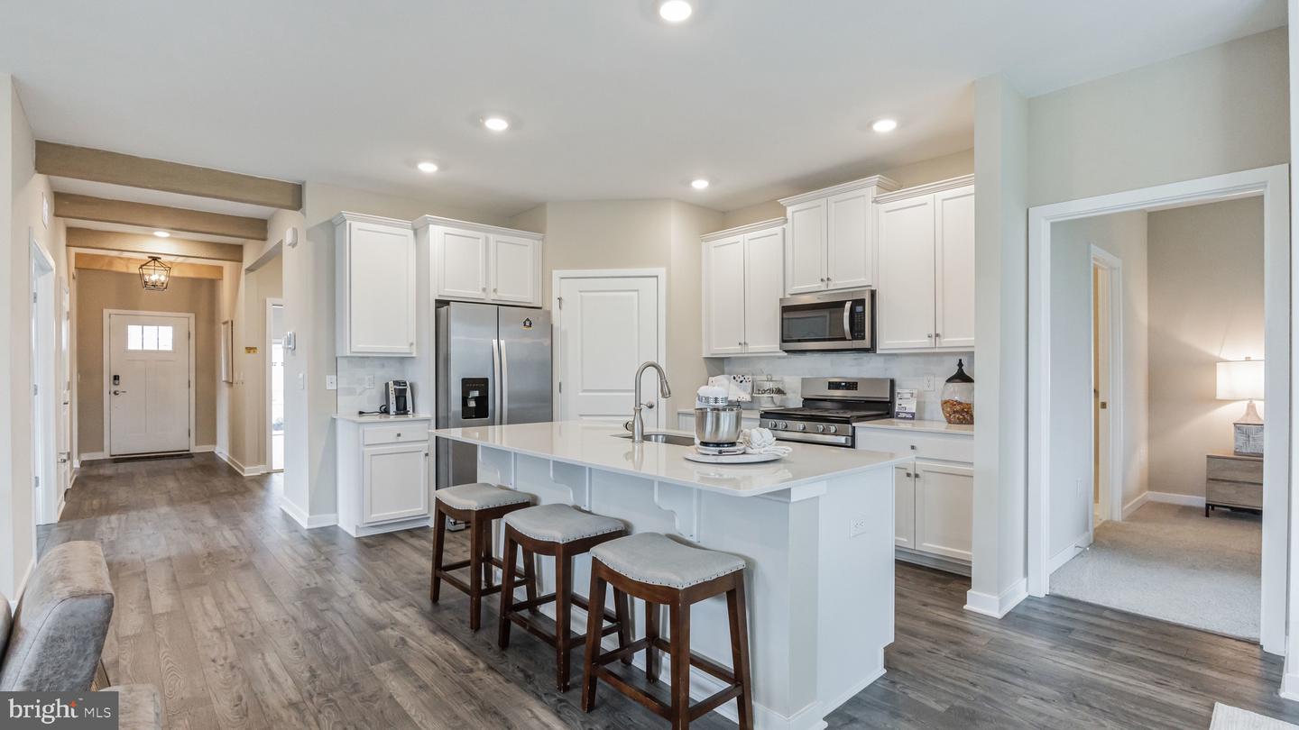 218 Huntington Dr Property Photo 17