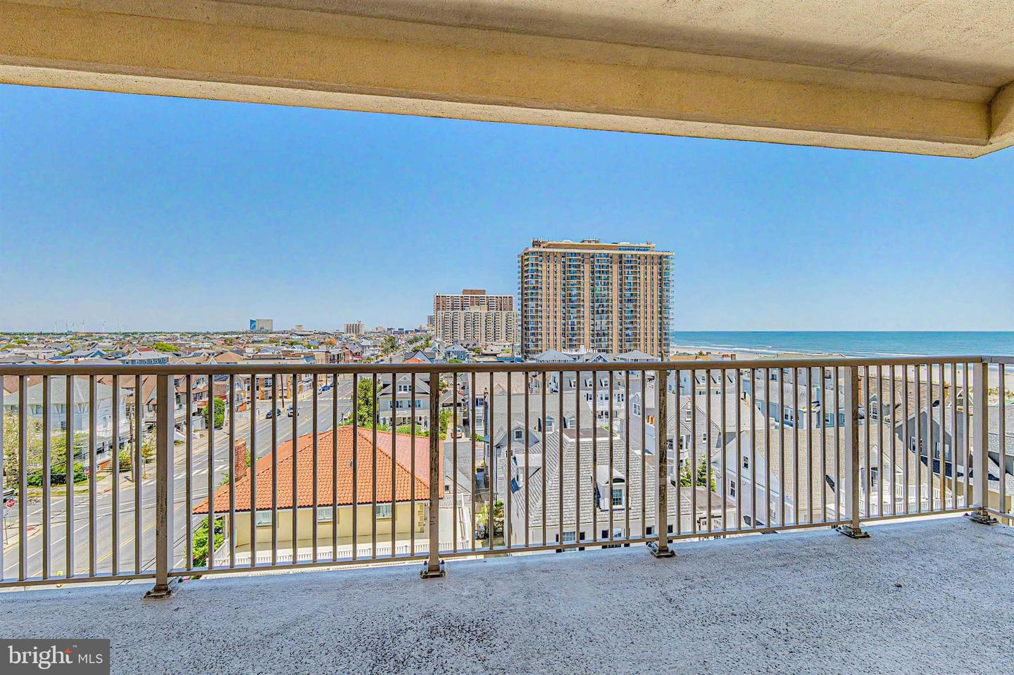 5000 Boardwalk #506 Property Photo 16