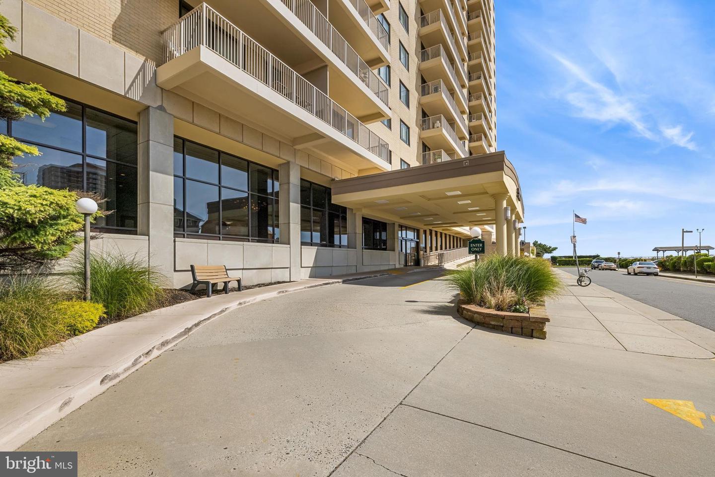 5000 Boardwalk #506 Property Photo 26