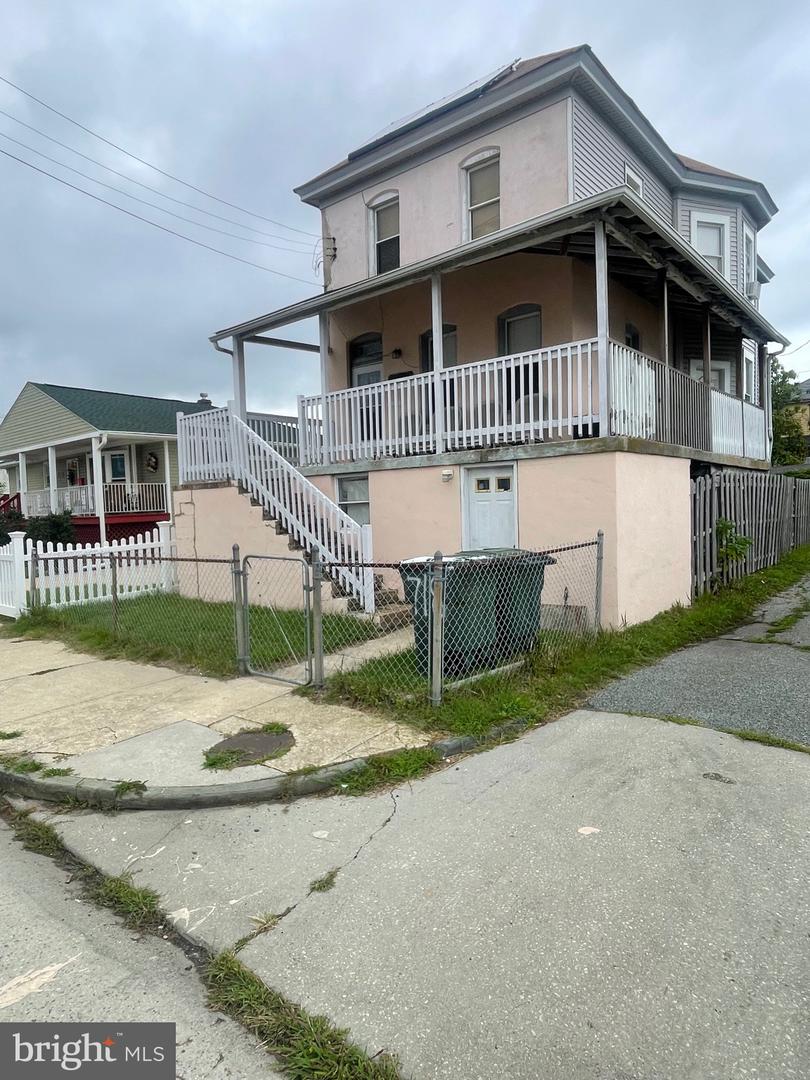 1909 Magellan Ave Property Photo 2