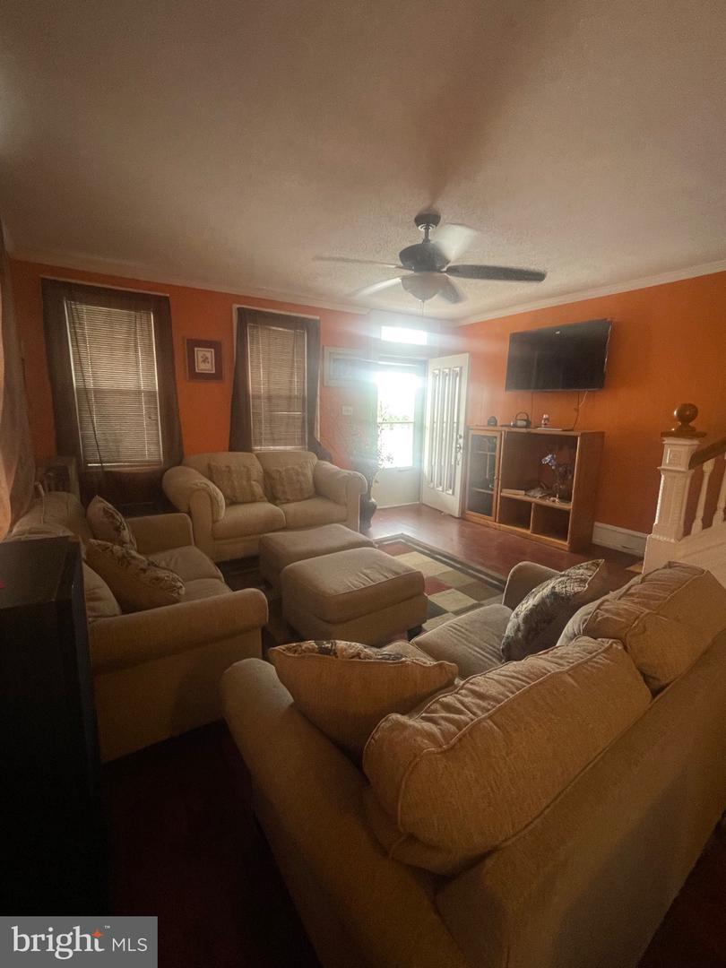 1909 Magellan Ave Property Photo 9