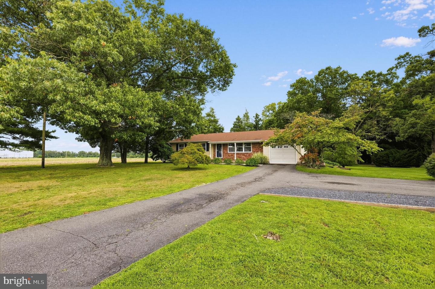 137 Wheat Rd Property Photo 4