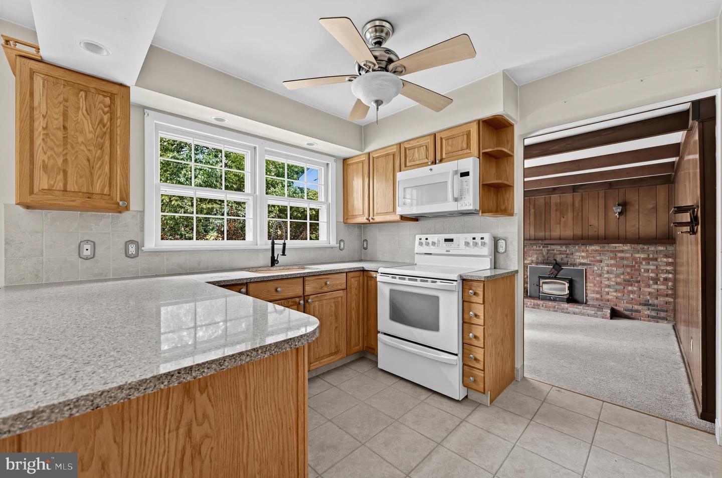 137 Wheat Rd Property Photo 14