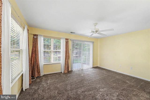 676 E Chancery Ln Property Photo 10