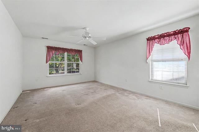 676 E Chancery Ln Property Photo 15
