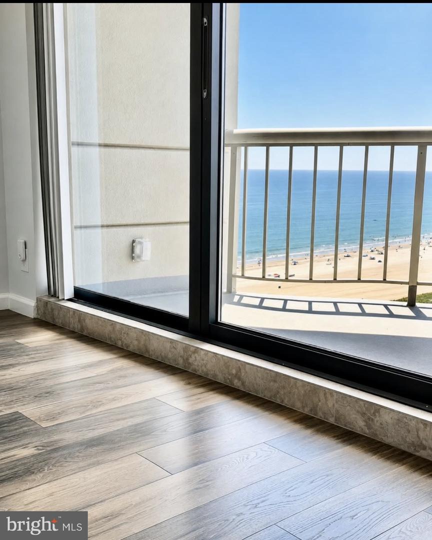 3101 Boardwalk #1911 Tower 2 Property Photo 5