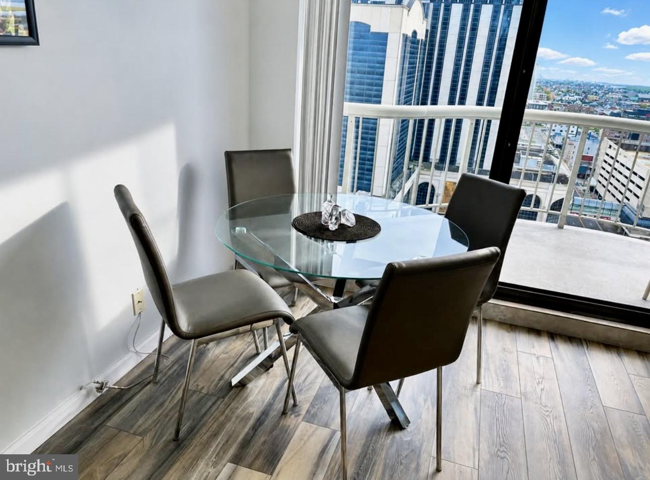 3101 Boardwalk #1911 Tower 2 Property Photo 14