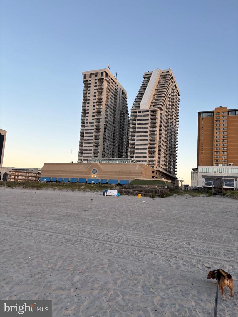 3101 Boardwalk #1911 Tower 2 Property Photo 28