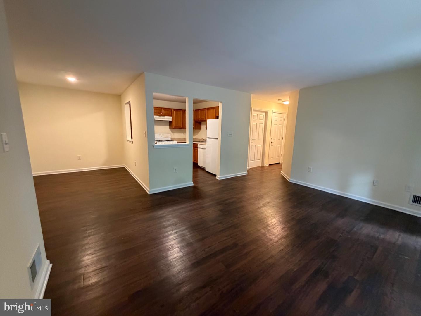 71 Iroquois Dr Property Photo 4