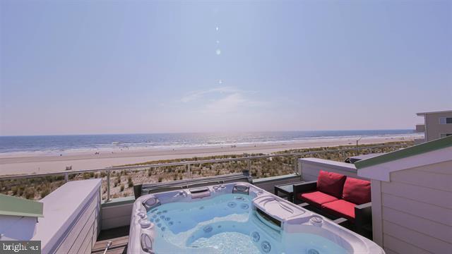 5208 Boardwalk Property Photo 3