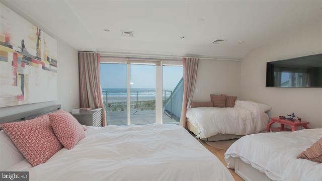 5208 Boardwalk Property Photo 7