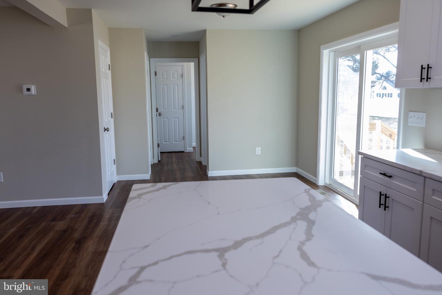 205 Sumner St Property Photo 11