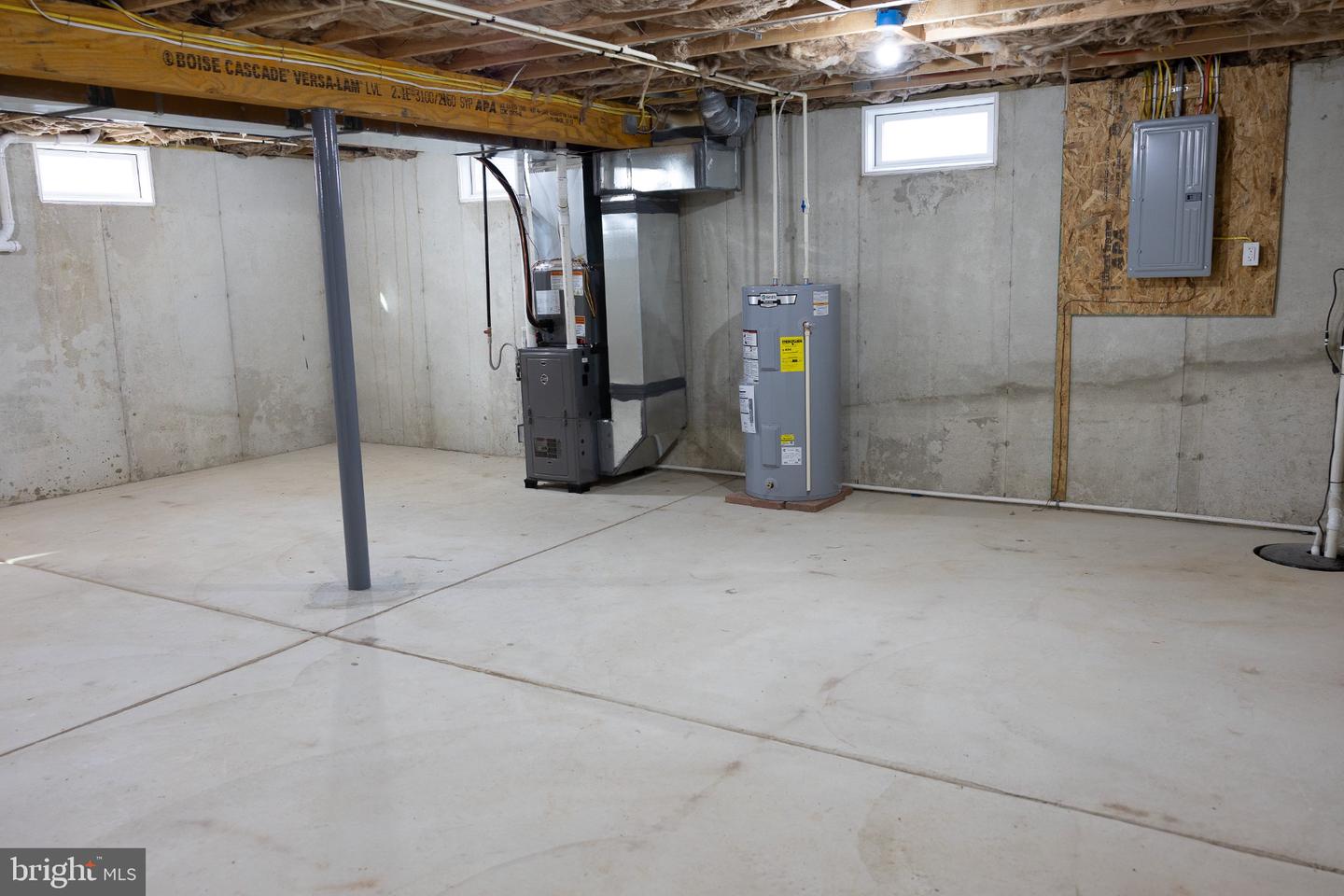 205 Sumner St Property Photo 27
