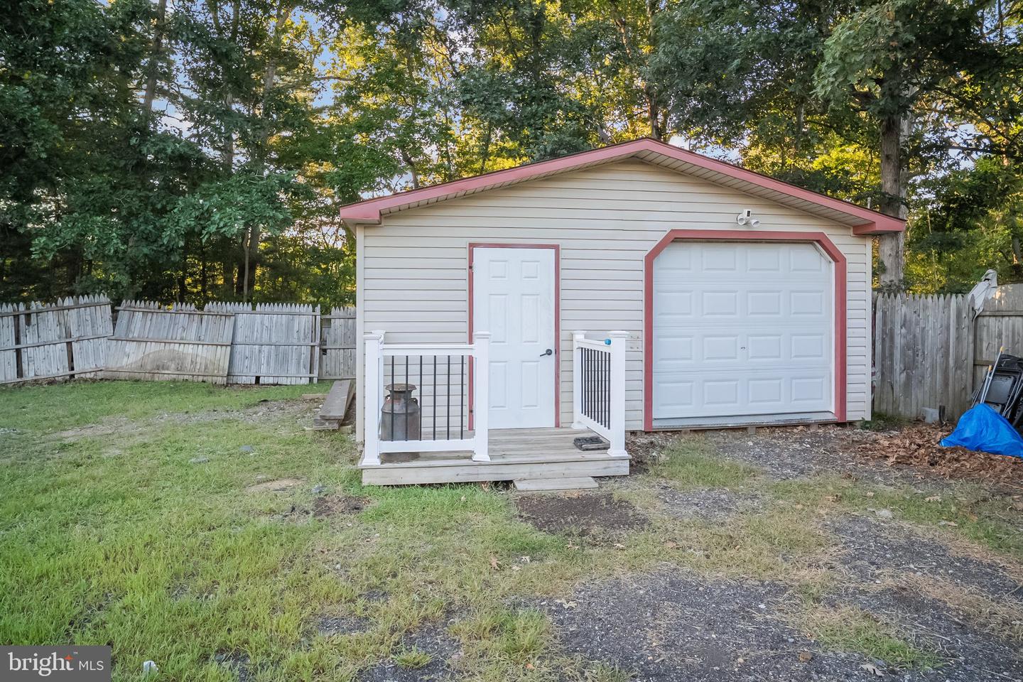 119 Berti St Property Photo 23