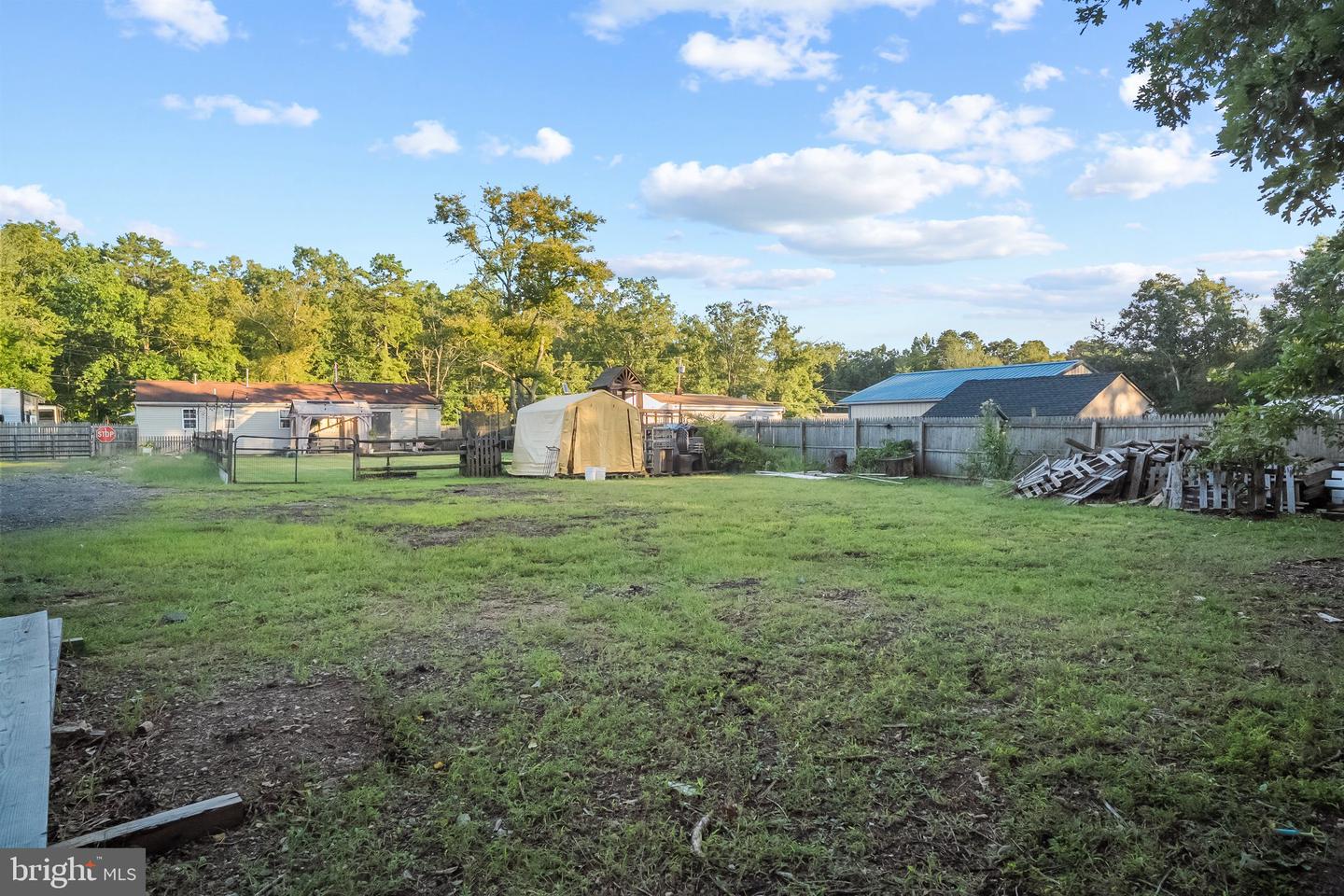 119 Berti St Property Photo 24
