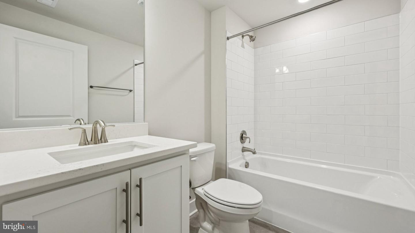 2 Santa Monica Rd Property Photo 23