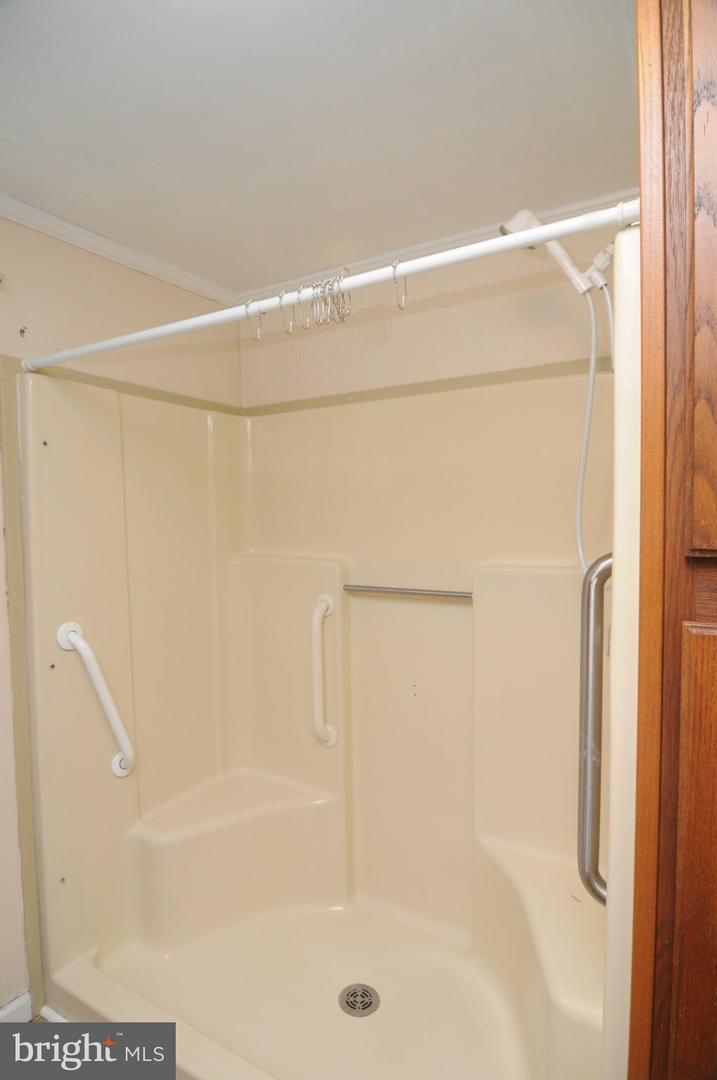 279 Mayflower Dr Property Photo 36