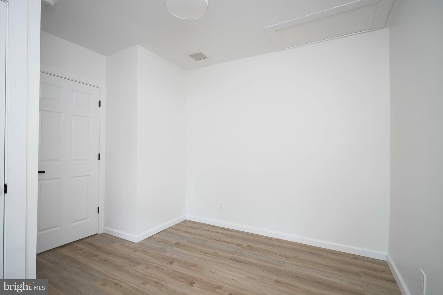 123 12th St Property Photo 32