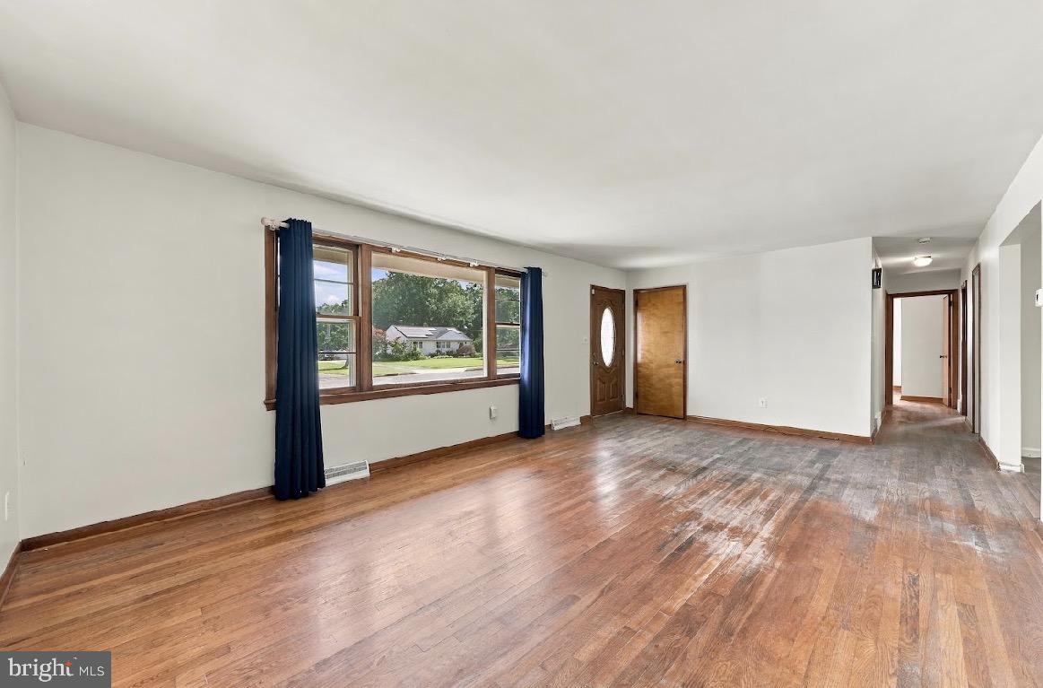 NJAC2026676 Property Photo 3