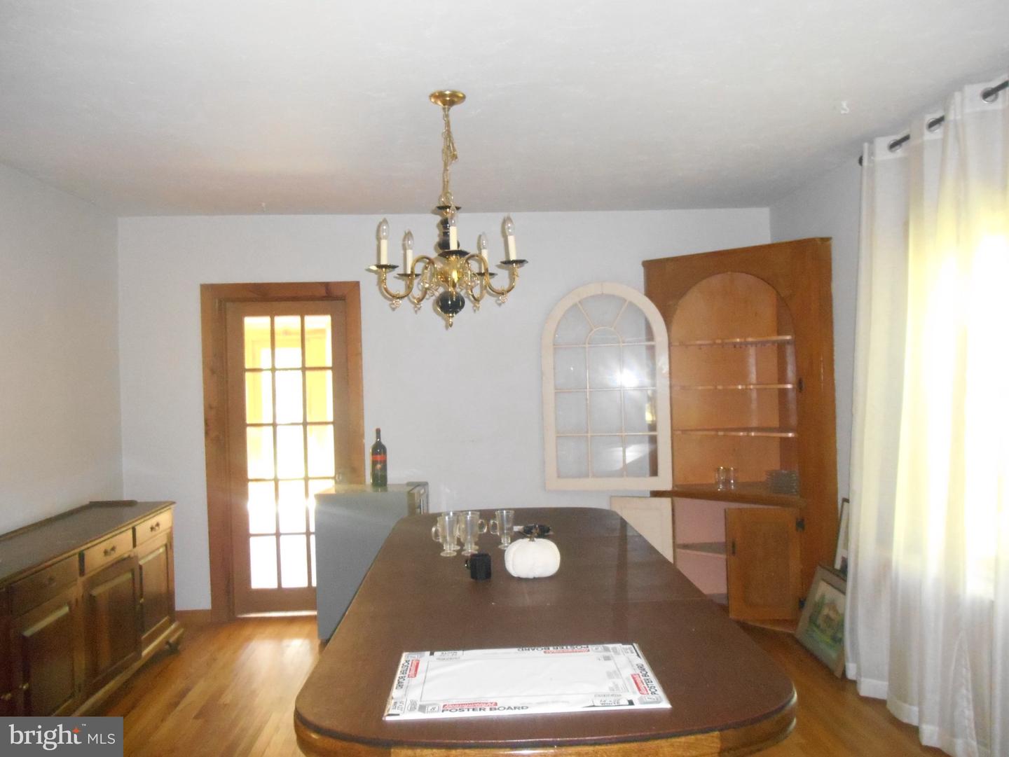 1002 N Chew Rd Property Photo 4