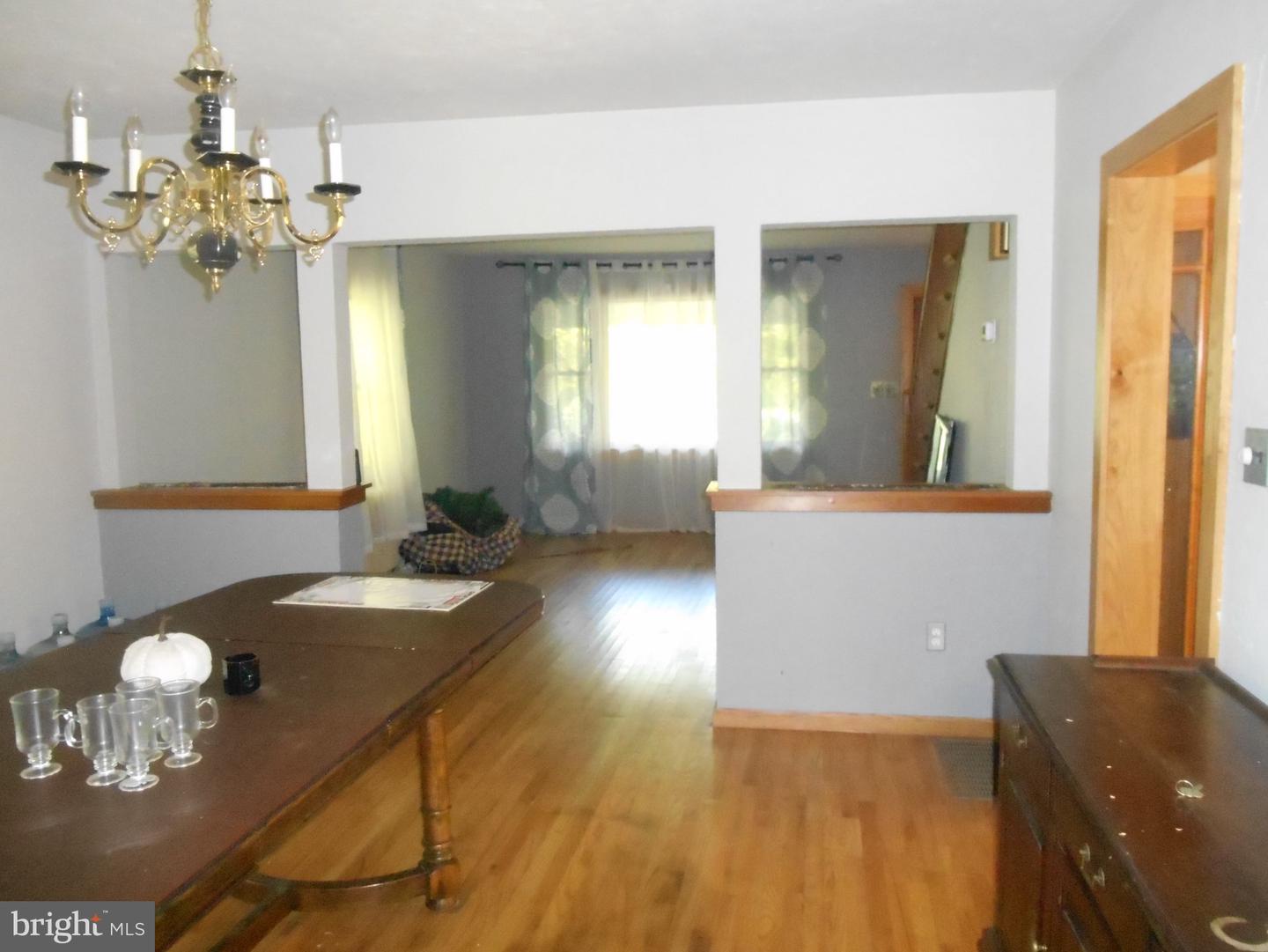 1002 N Chew Rd Property Photo 5