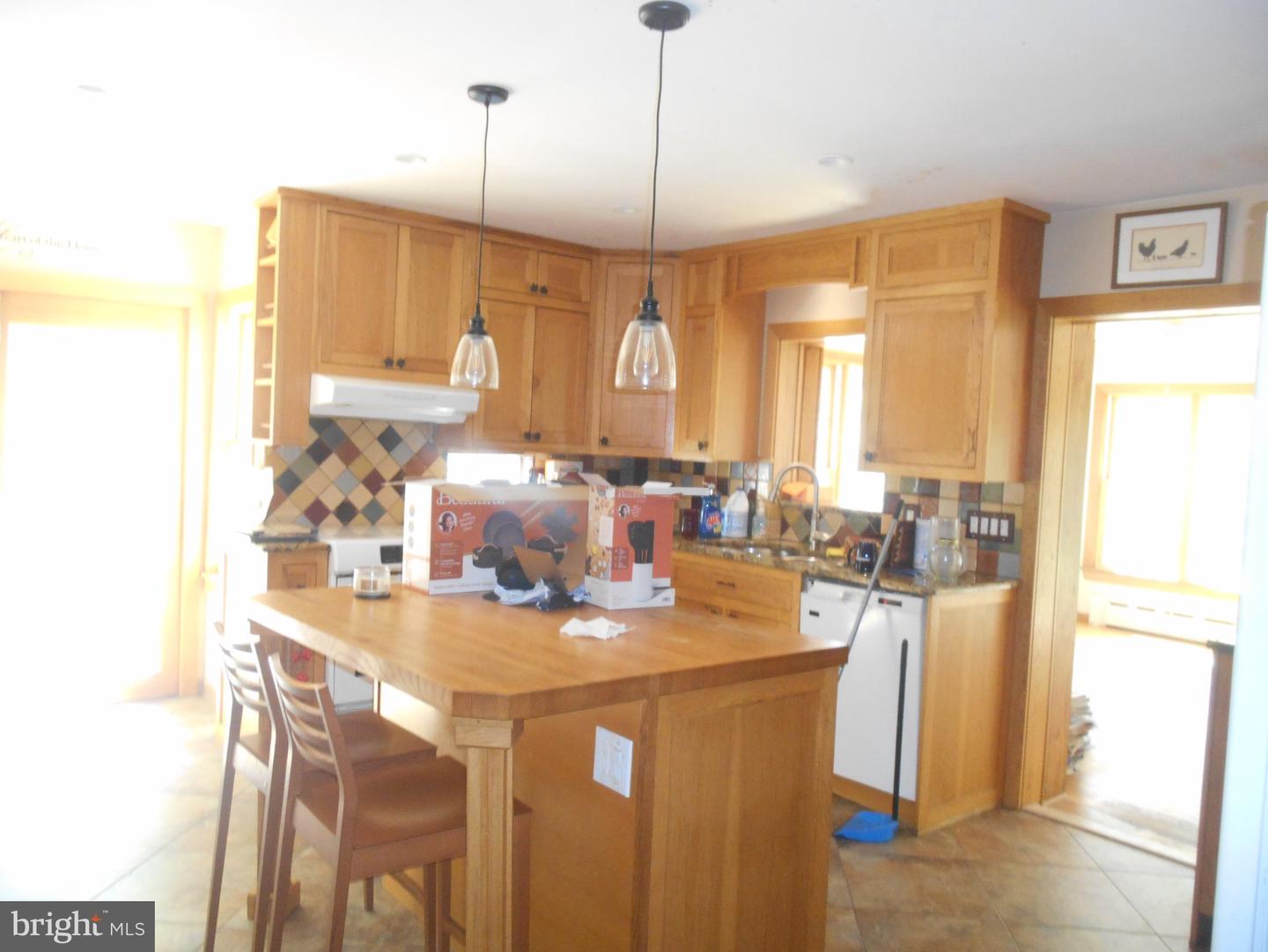1002 N Chew Rd Property Photo 6