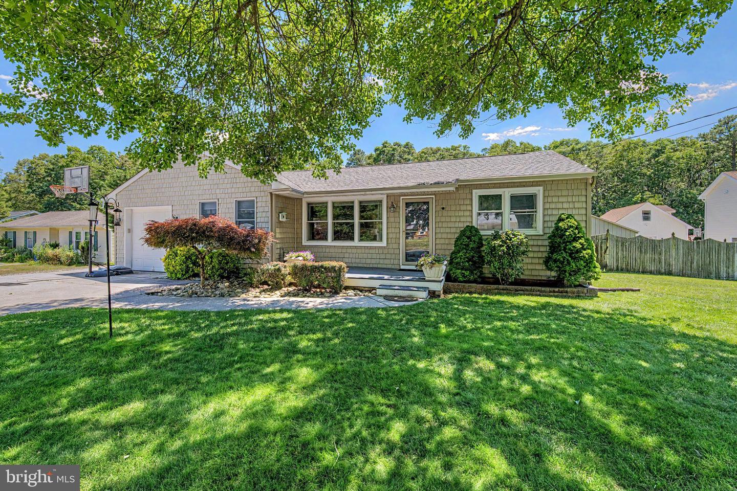 149 Crestview Ave Property Photo 1