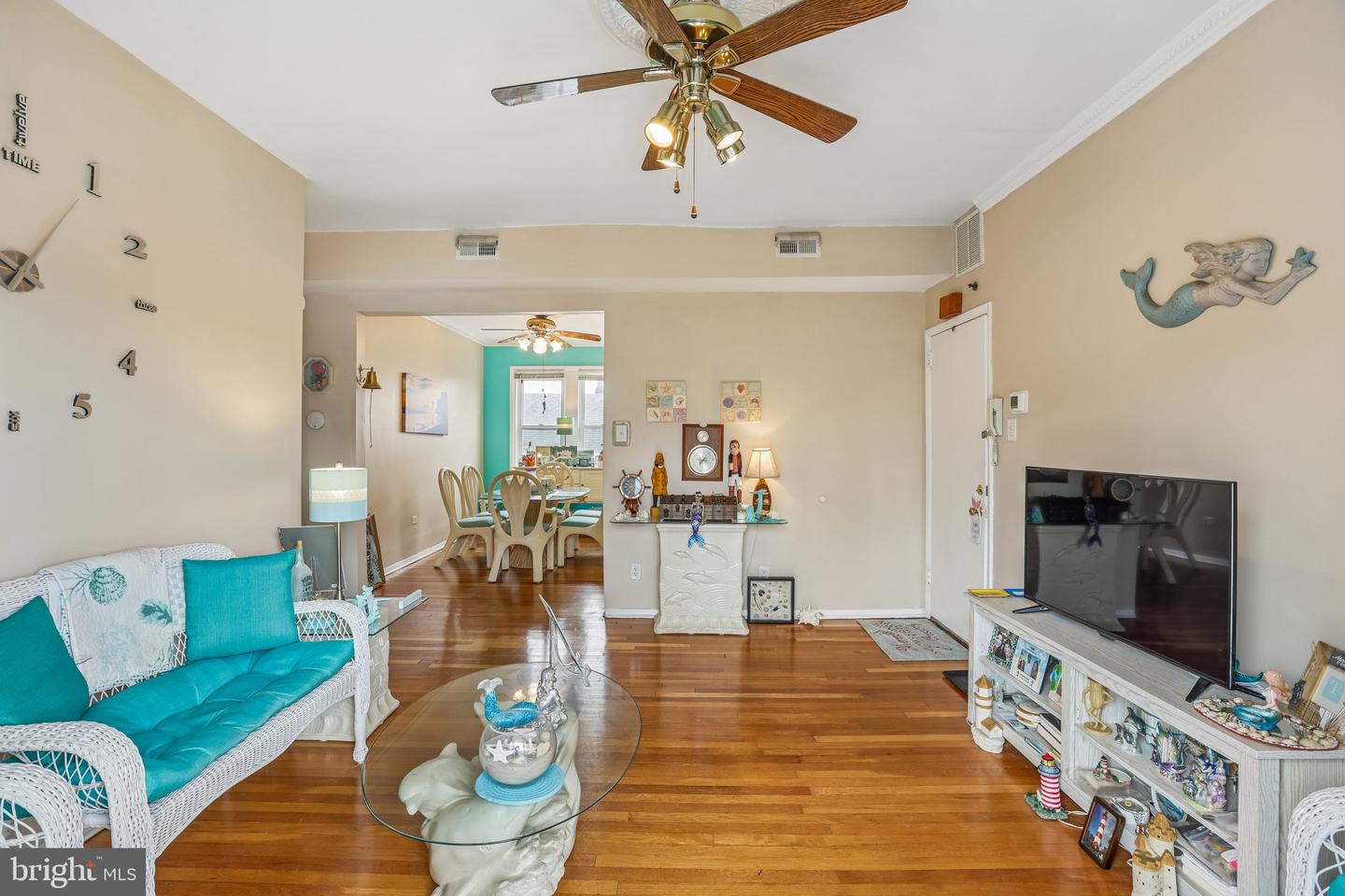 2 Montgomery Ave #b1 Property Photo 5